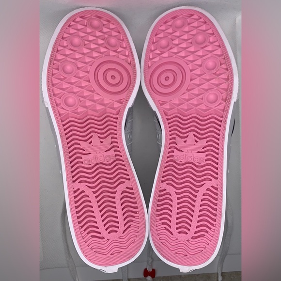 NWOT ADIDAS x HELLO KITTY NIZZA PLATFORM FOR WOMEN Size 8.5 - Picture 2 of 7